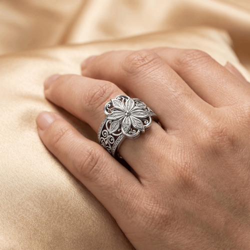 Vintage hollow carved ring - carved,