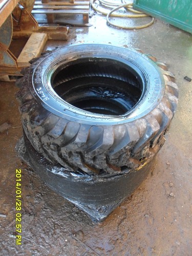 Skid steer tyre - skid, 10-16.5