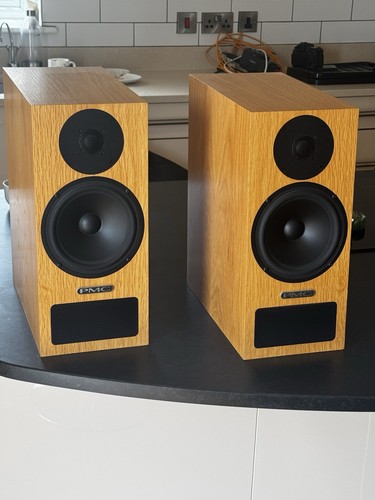 Pmc twenty hifi bookshelf - pmc,