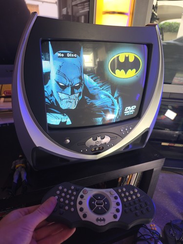 Batman crt dvd combo - combo, 13"