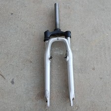 SR Suntour Suspension Fork