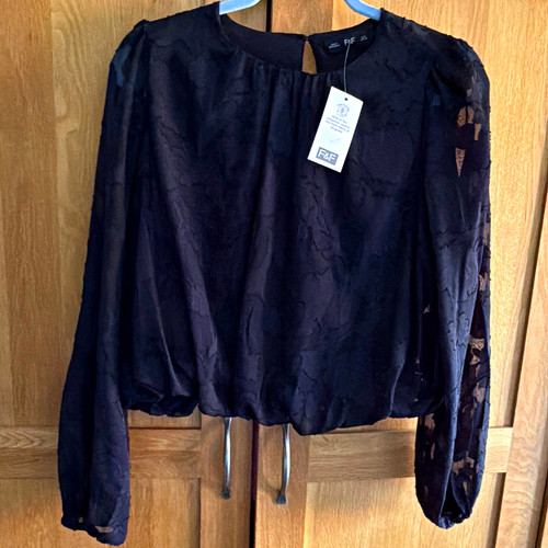 Size 8 black floral - black,