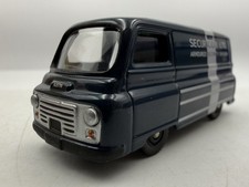 1:76 Trackside Austin J2 Van