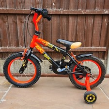 Boys 14 inch Strike Bike With Stabilisers