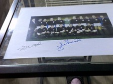 SOUTHEND UNITED SIGNED TEAM