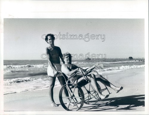 1985 press photo - press, in