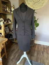 Barely Worn. Skopes Grey