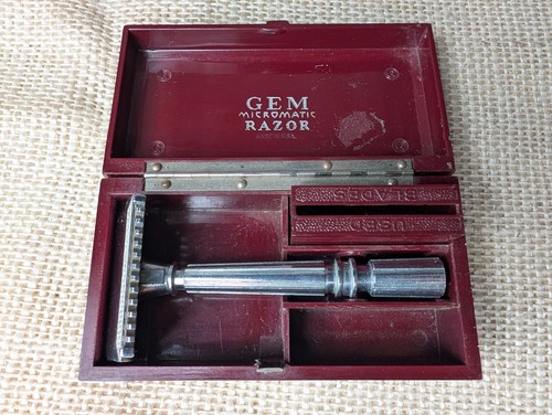 1930s gem micromatic open comb - 1930s,