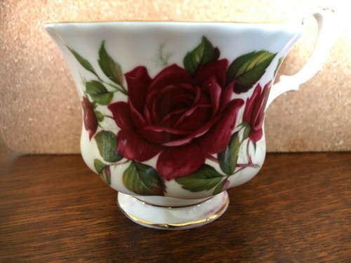Royal albert dark red - rose,