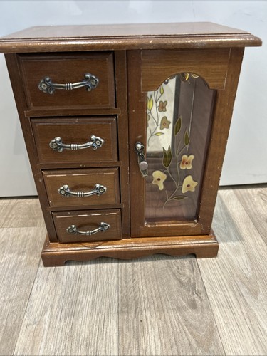 Vintage wood jewelry box - vintage,