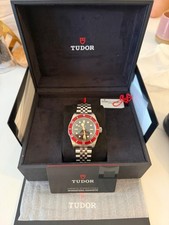 Tudor Black Bay Burgundy 41mm
