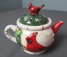 New Yankee Candle Tea Pot