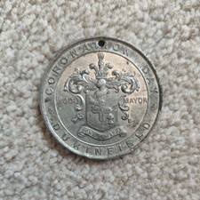 Commemorative medallion for