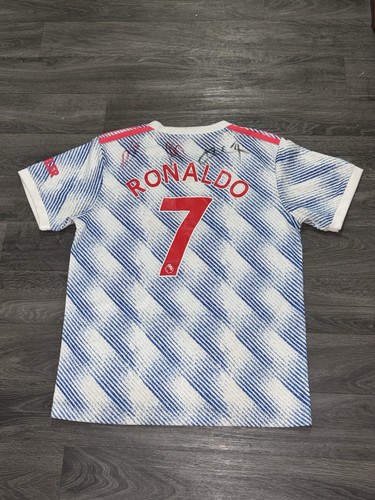 Signed manchester united 22 - signed,