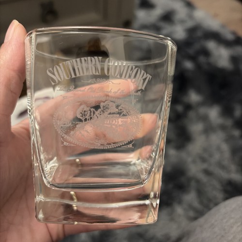 Southern comfort glass pub - comfort,