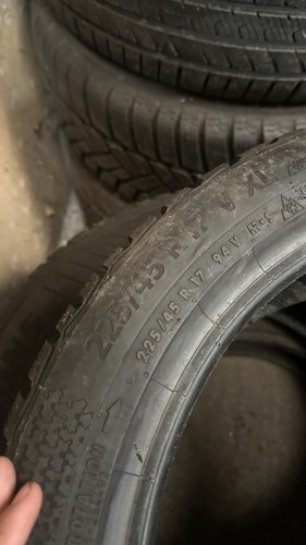 225 continental winter - 225,45,17,