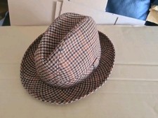 Bailey of Hollywood  Trilby Hat Size  Large Made In Italy, County Styling Check