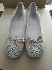 Cefalu beige suede leather