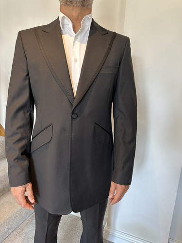 William hunt suit - william,