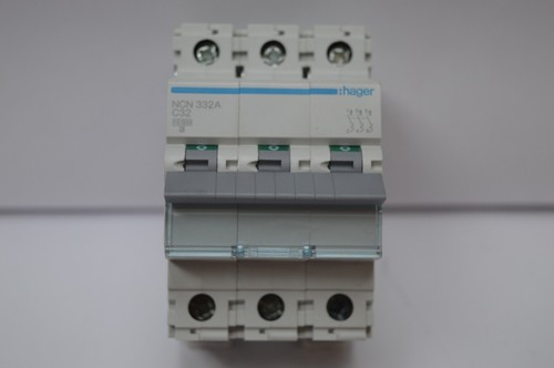 Hager switched fuse ncn332a - fuse,
