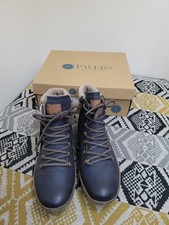 BNIB Navy Pavers Relife R-Tex