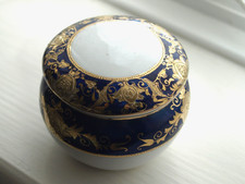 NORITAKE PORCELAIN LIDDED TRINKET/POT POURRI JAR, 7cm HIGH