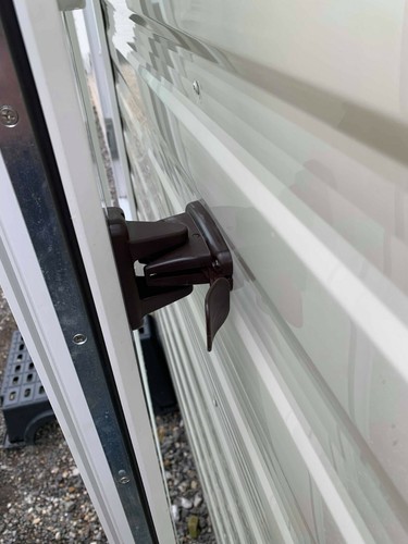 Static caravan door clip - static,