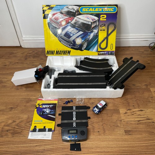 Scalextric mini mayhem - mayhem,,