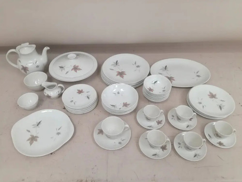 Royal doulton tumble leaves - royal,