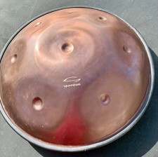 Spacedrum Series 2099 has 8 notes Diatonic A minor 60 cm VGC with its carry case