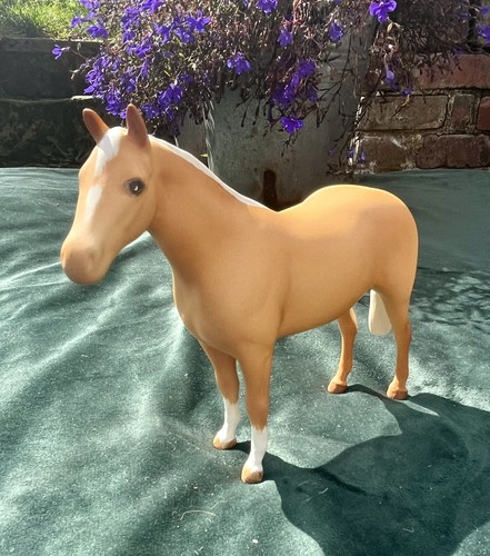 Early beswick palomino horse - beswick,
