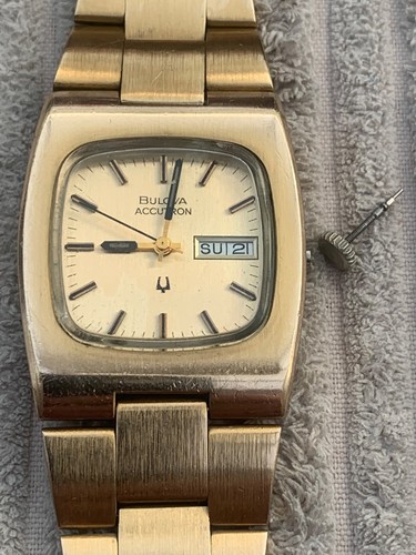 1973 bulova accutron - bulova,