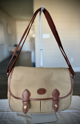 Auth longchamp crossbody - auth,