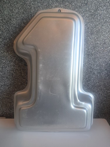 Large wilton number cake - number,