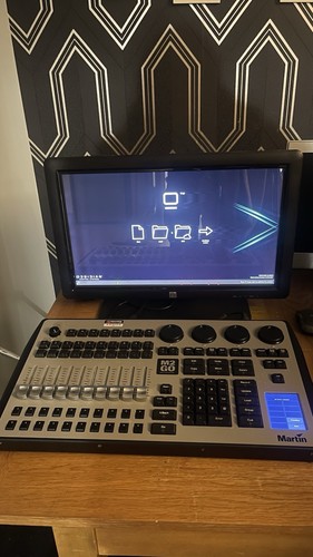 Martin m2go lighting console - m2go,