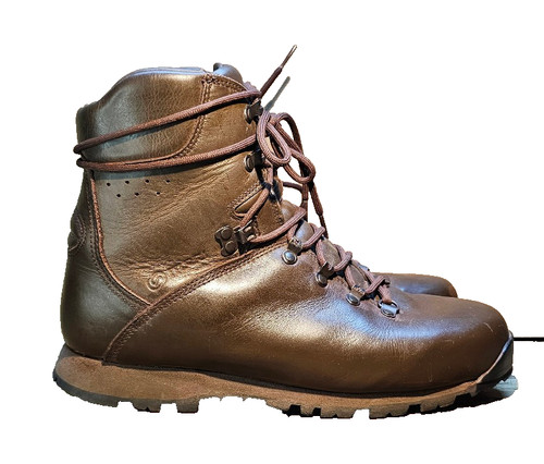 Lightweight hiking boots