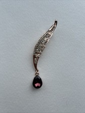 Vintage Feather Style