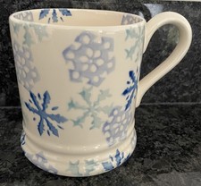 Emma Bridgewater BLUE SNOWFLAKES half 1/2 PINT MUG slight crazing 