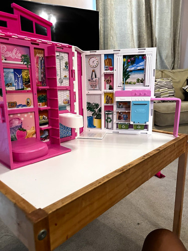 Barbie fold out - barbie, fold-out