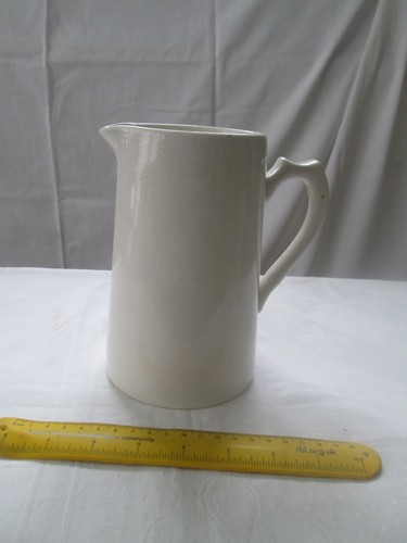Vintage white ceramic milk - , /
