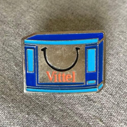 Pin badge 31201 vittel - , mineral
