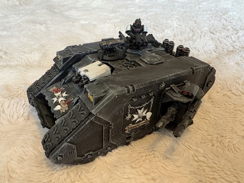 Warhammer 40k space marine - space,