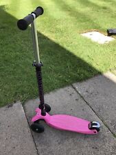 Maxi Micro Plus Scooter Pink