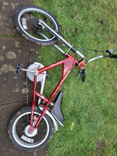 Red low rider kids bike - low,
