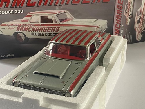 Acme 1964 dodge 330 - 1/18,