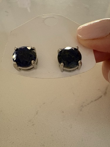 Sterling silver solitaire stud