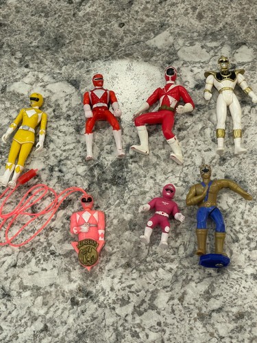 Power ranger toy - lot,, cake