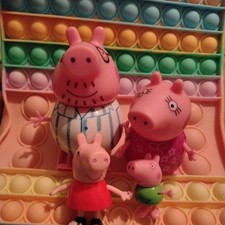 Peppa Pig Peppa’s Family