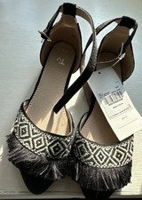 Tu Sainsbury’s Girls Flats