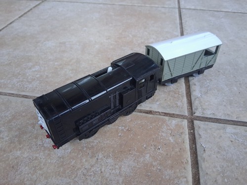 Thomas trackmaster diesel - thomas,